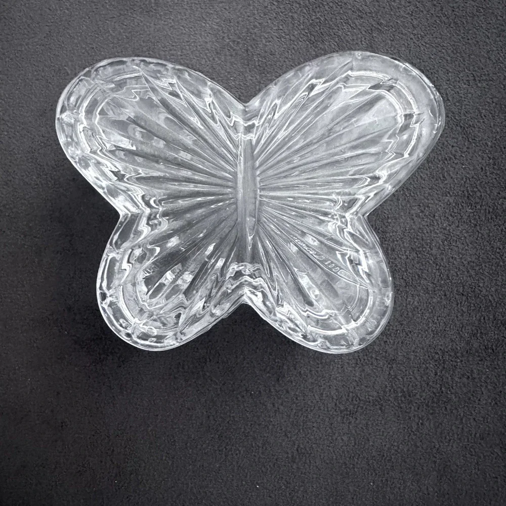 VINTAGE‎ GLASS BUTTERFLY TRINKET DISH WITH LID